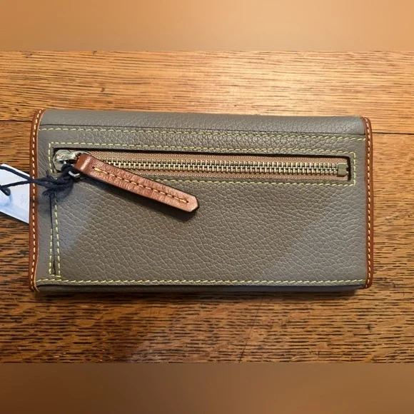 Dooney & Bourke Continental Clutch Wallet